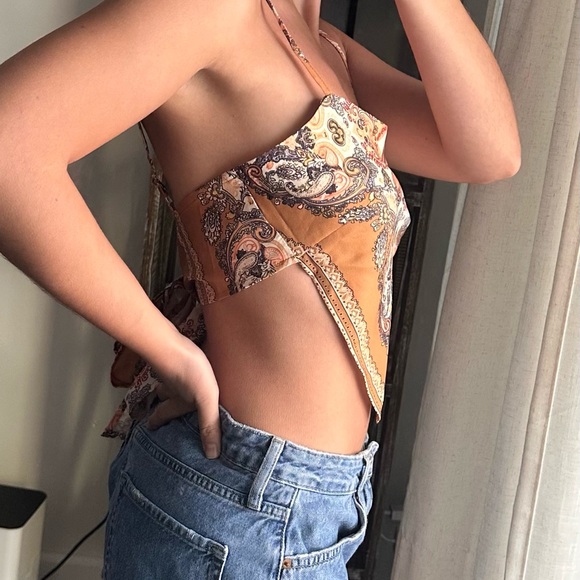 Top - Picture 2 of 3